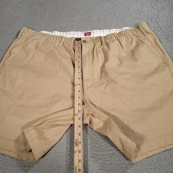 Levis Shorts Mens 44 XX Chino EZ Comfort Stretch Slash Pockets Twill Tan - Picture 4 of 12